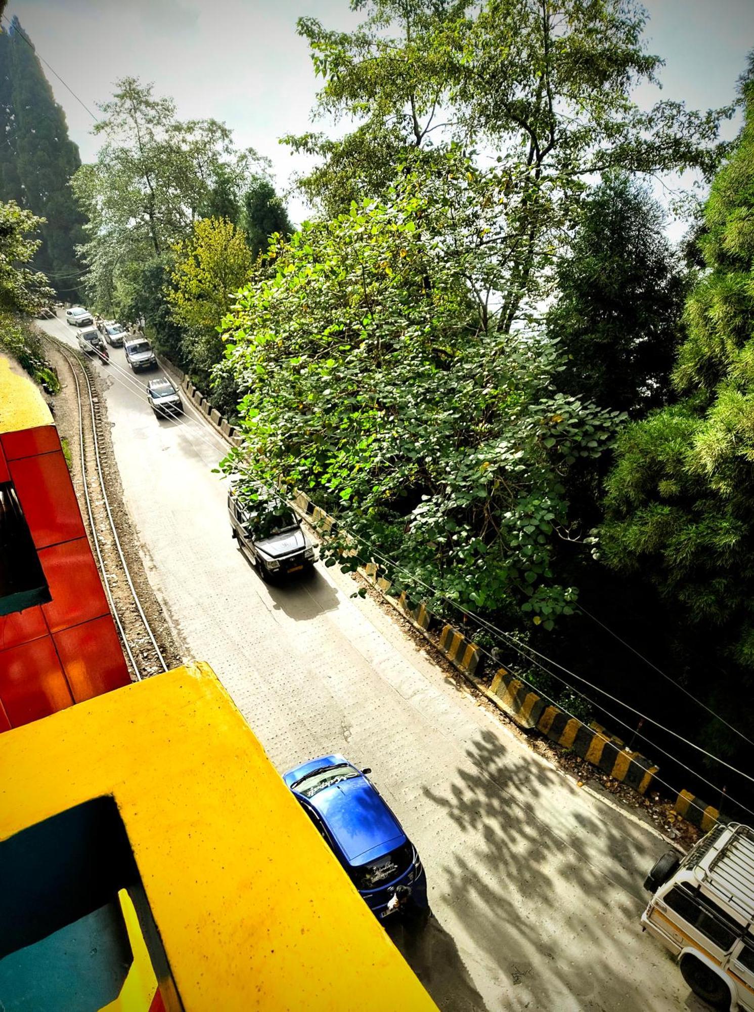 Hidden Monkey Backpackers Darjeeling, Batasia Darjeeling  Exterior photo