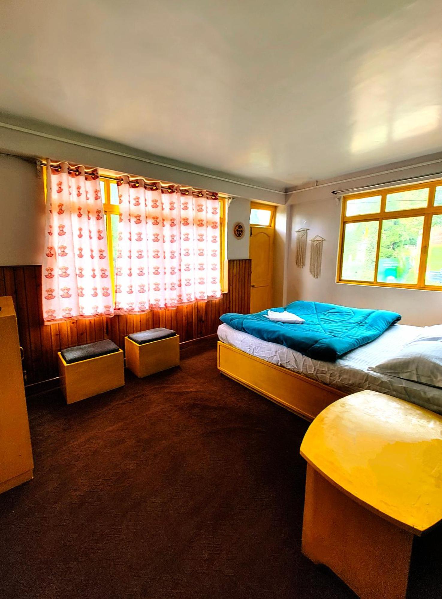 Hidden Monkey Backpackers Darjeeling, Batasia Darjeeling  Exterior photo