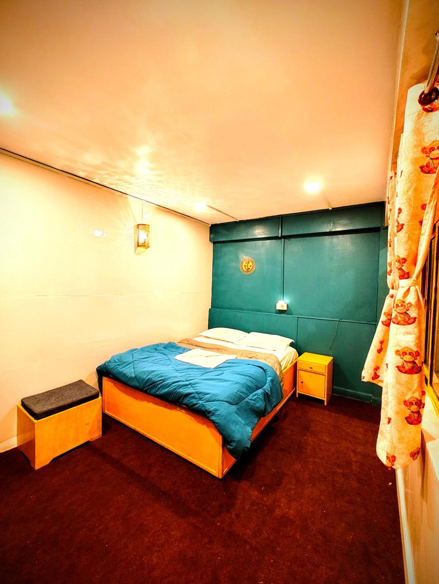 Hidden Monkey Backpackers Darjeeling, Batasia Darjeeling  Exterior photo